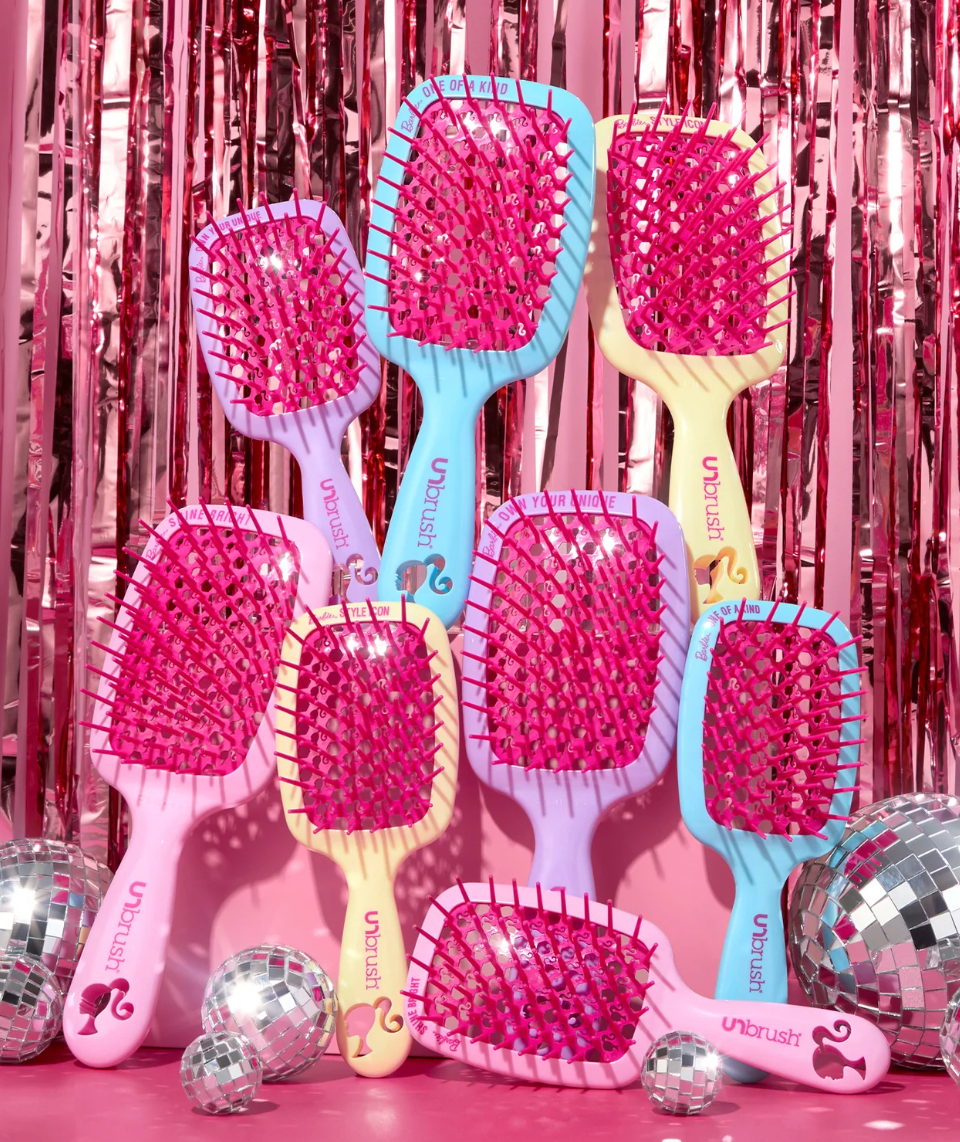 Luna Brush Barbie Glätte. Glanz. Ganz du – mit Barbie